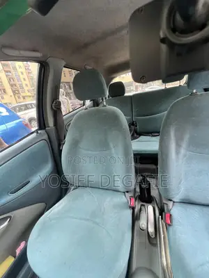 Toyota Vitz 1.0 FWD 5dr 1999 Blue