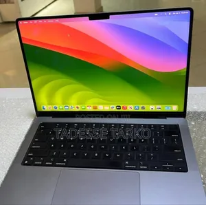 New Laptop Apple MacBook Pro 2021 M1 16GB Apple M1 Pro SSD 512GB