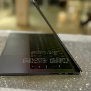 New Laptop Apple MacBook Pro 2021 M1 16GB Apple M1 Pro SSD 512GB