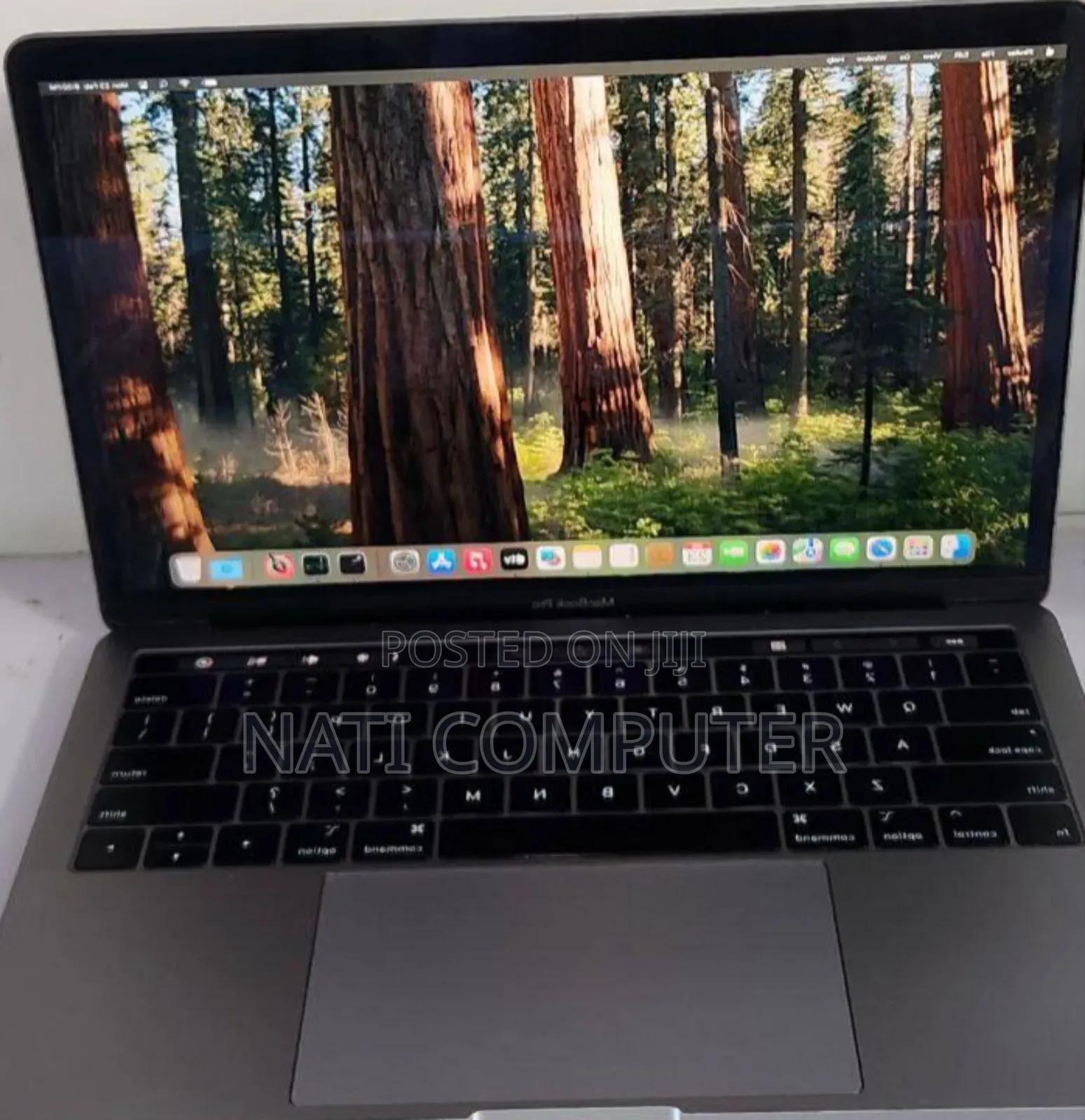 New Laptop Apple MacBook Pro 2019 8GB Intel Core i5 SSD 256GB