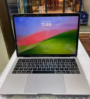 New Laptop Apple MacBook Pro 2019 8GB Intel Core i5 SSD 512GB