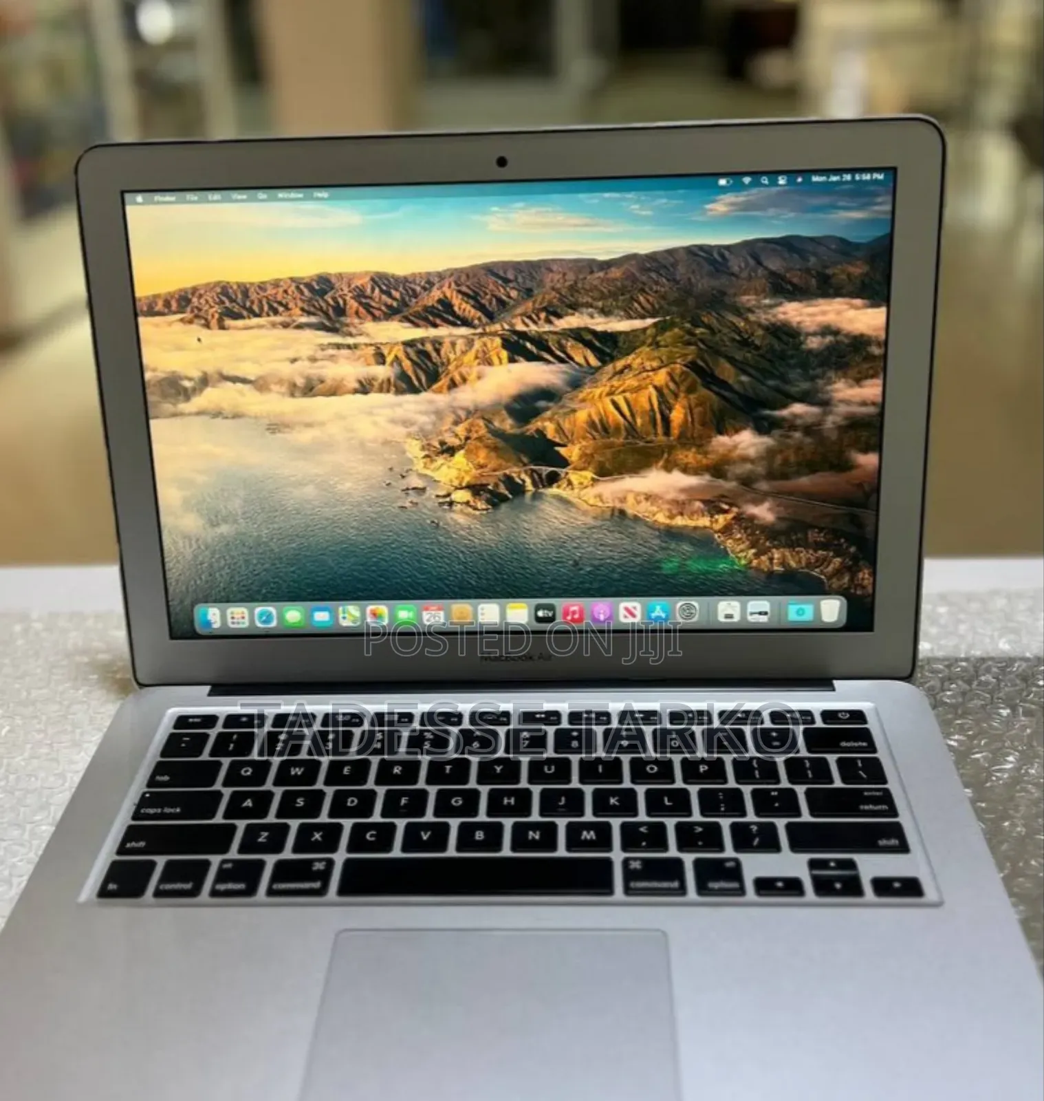 New Laptop Apple MacBook Air 2014 4GB Intel Core i5 SSD 256GB