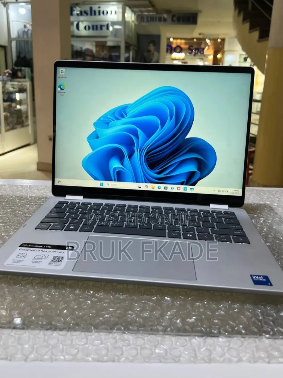New Laptop HP OmniBook 5 14" 16GB Intel Core 7 SSD 512GB