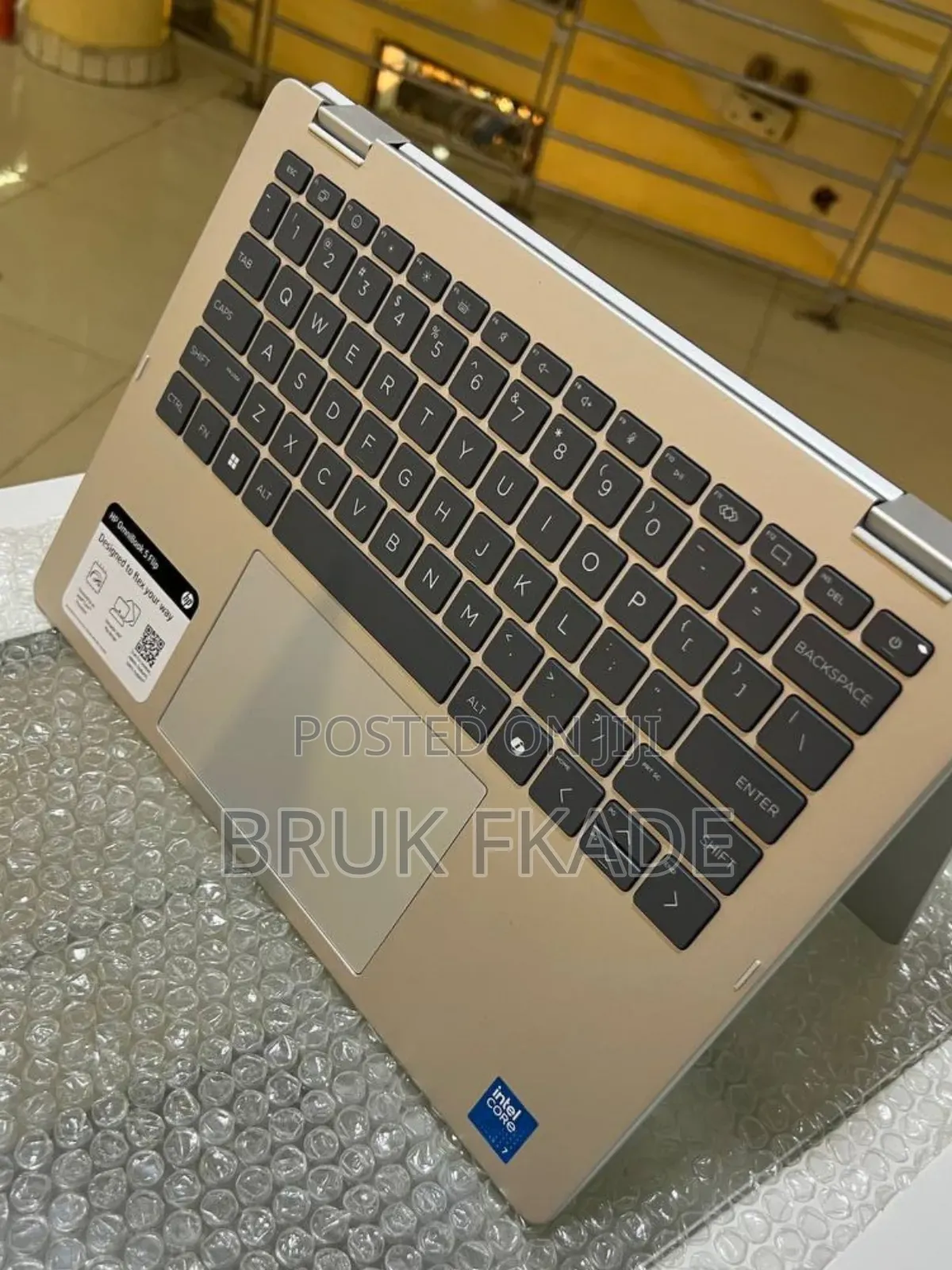 New Laptop HP OmniBook 5 14" 16GB Intel Core 7 SSD 512GB