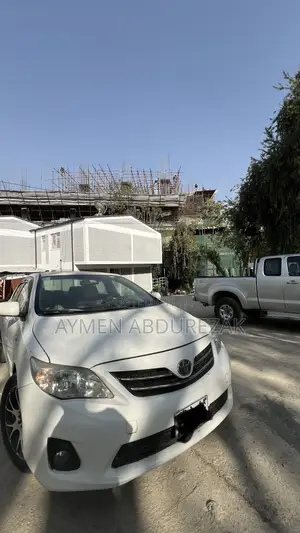 Toyota Corolla 2013 White