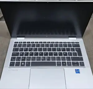 New Laptop HP EliteBook 1040 G8 16GB Intel Core i7 SSD 512GB