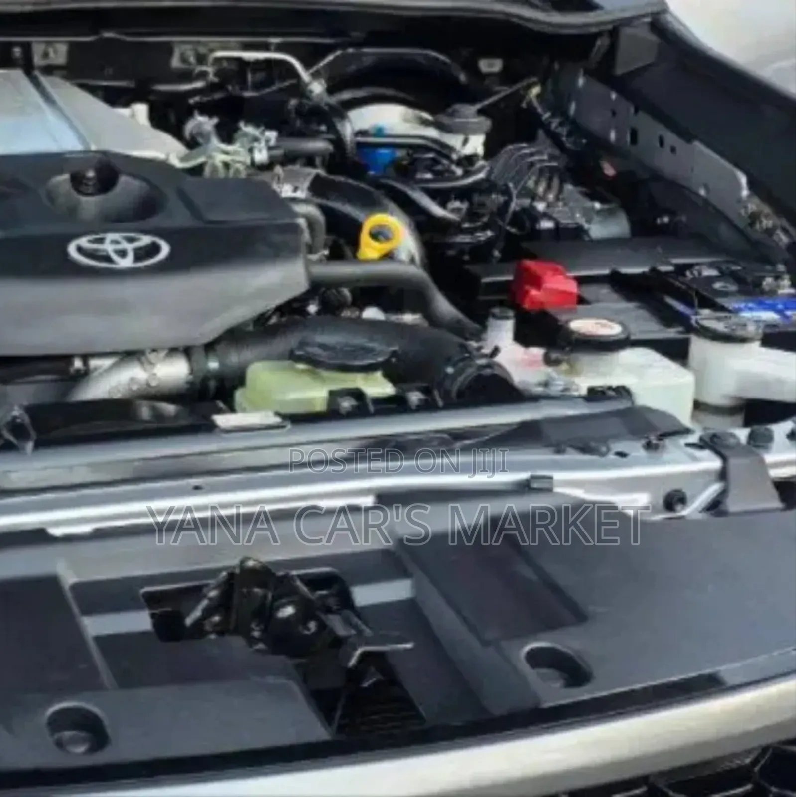 Toyota Hilux 2020 Gray