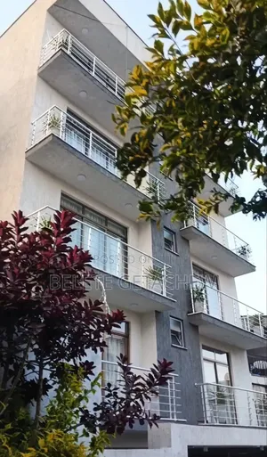 Yerer Jacros B+G+4 Apartment Building for Sale 200sqm