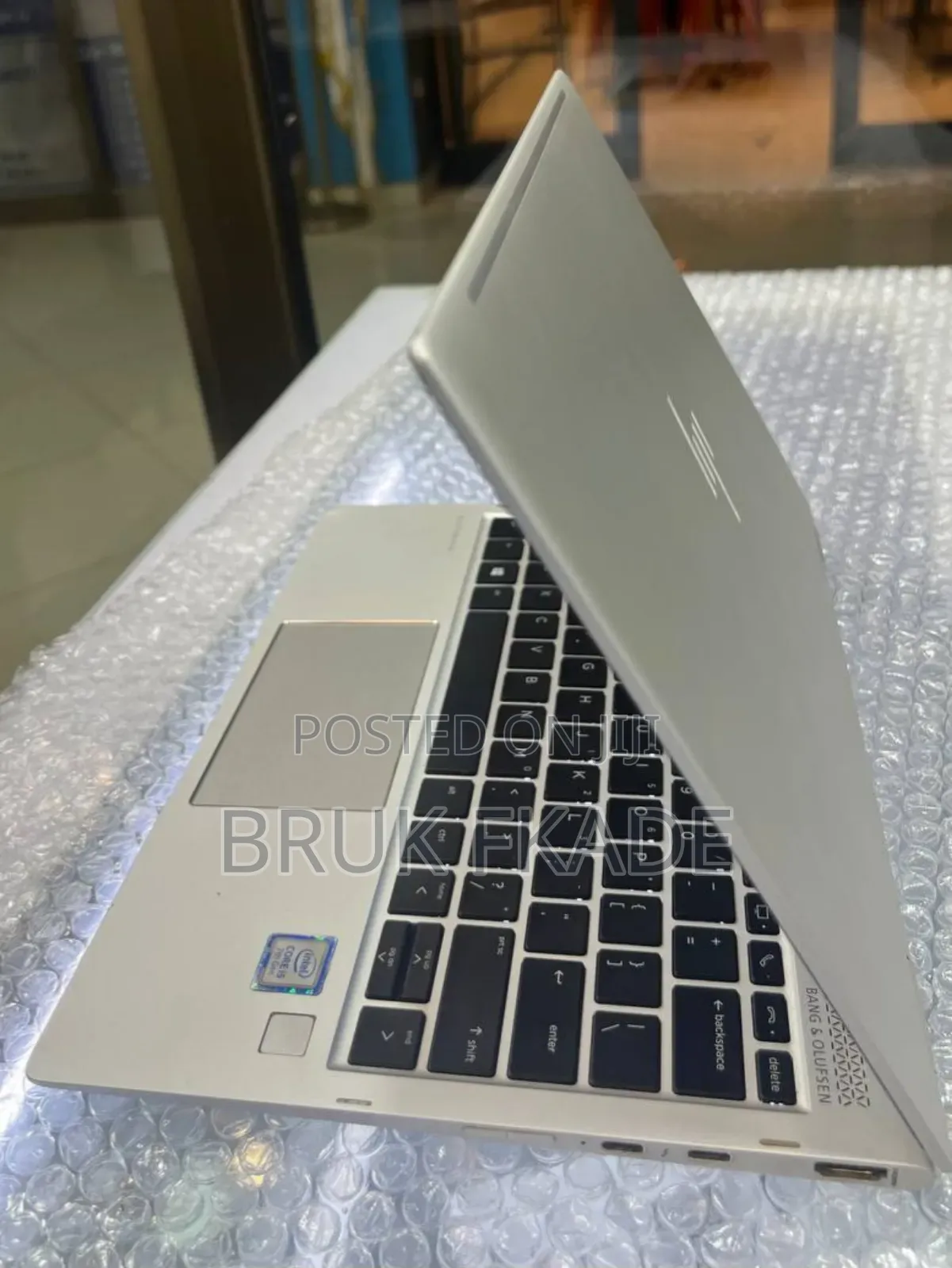New Laptop HP EliteBook X360 1020 G2 8GB Intel Core i5 SSD 512GB
