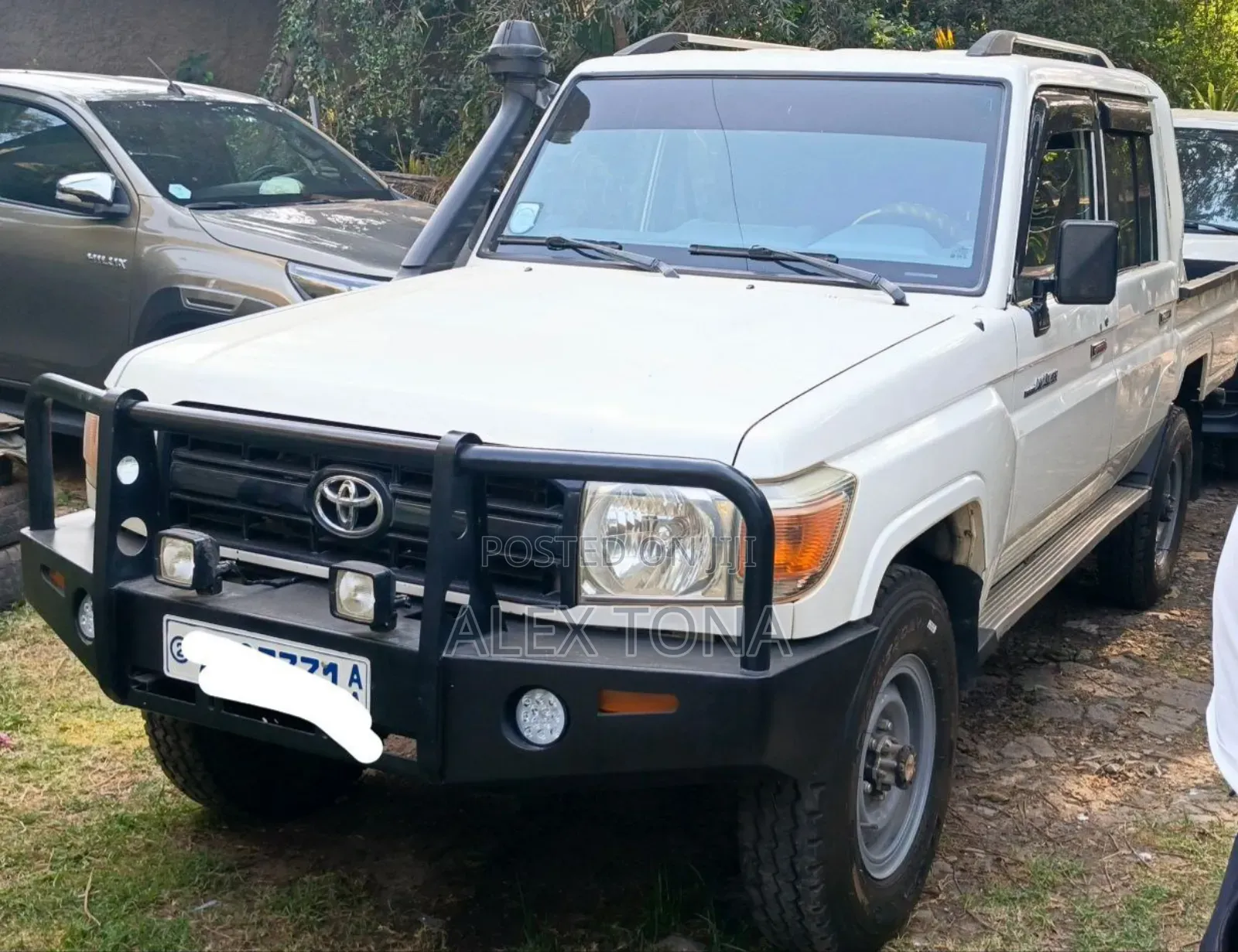 Toyota Land Cruiser 2018 White