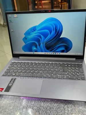 New Laptop Lenovo Ideapad 3 16GB AMD Ryzen 5 SSD 512GB