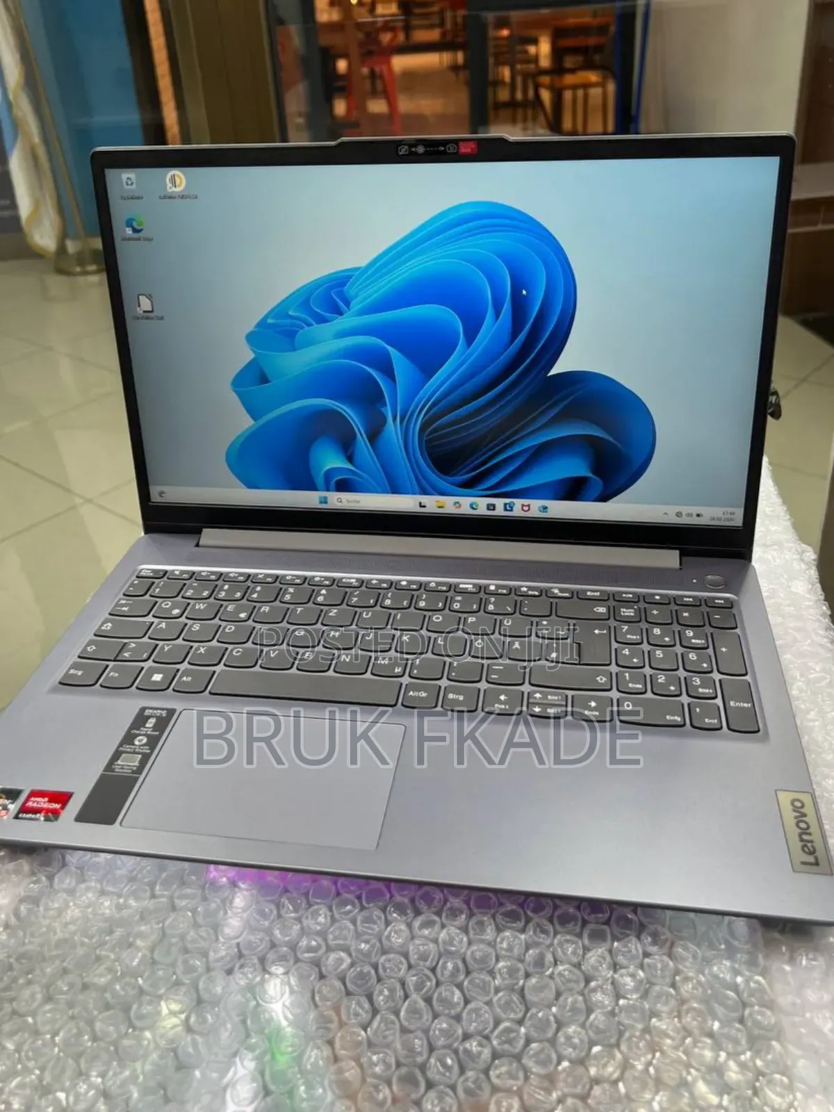 New Laptop Lenovo Ideapad 3 16GB AMD Ryzen 5 SSD 512GB