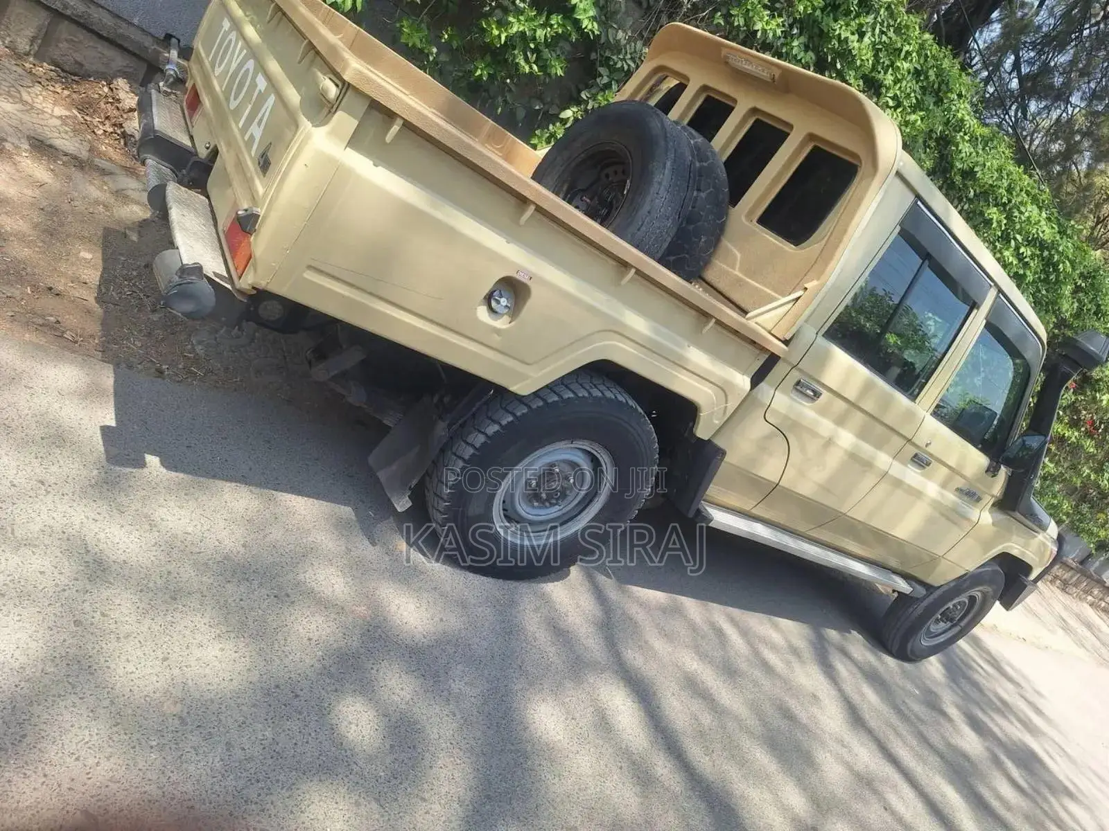 Toyota Hilux Revo Double Cab Deisel 2.4 AWD 2021 Beige