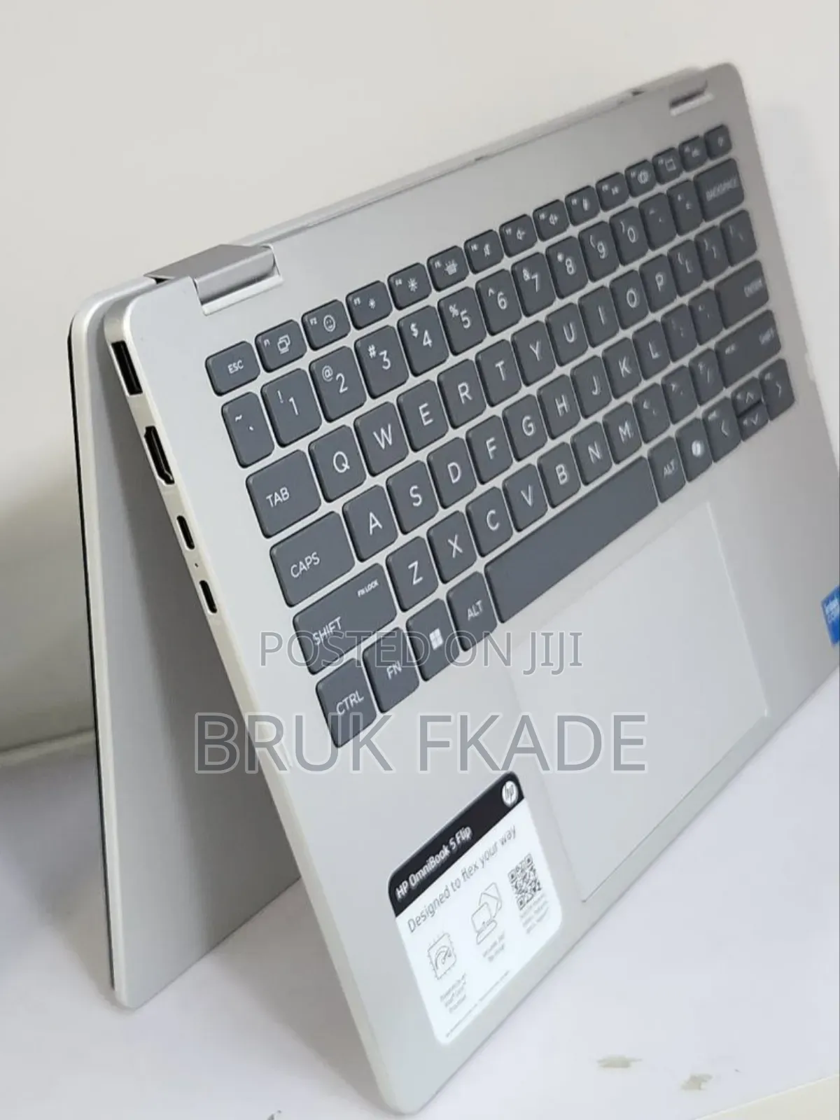 New Laptop HP OmniBook 5 14" 16GB Intel Core 7 SSD 512GB