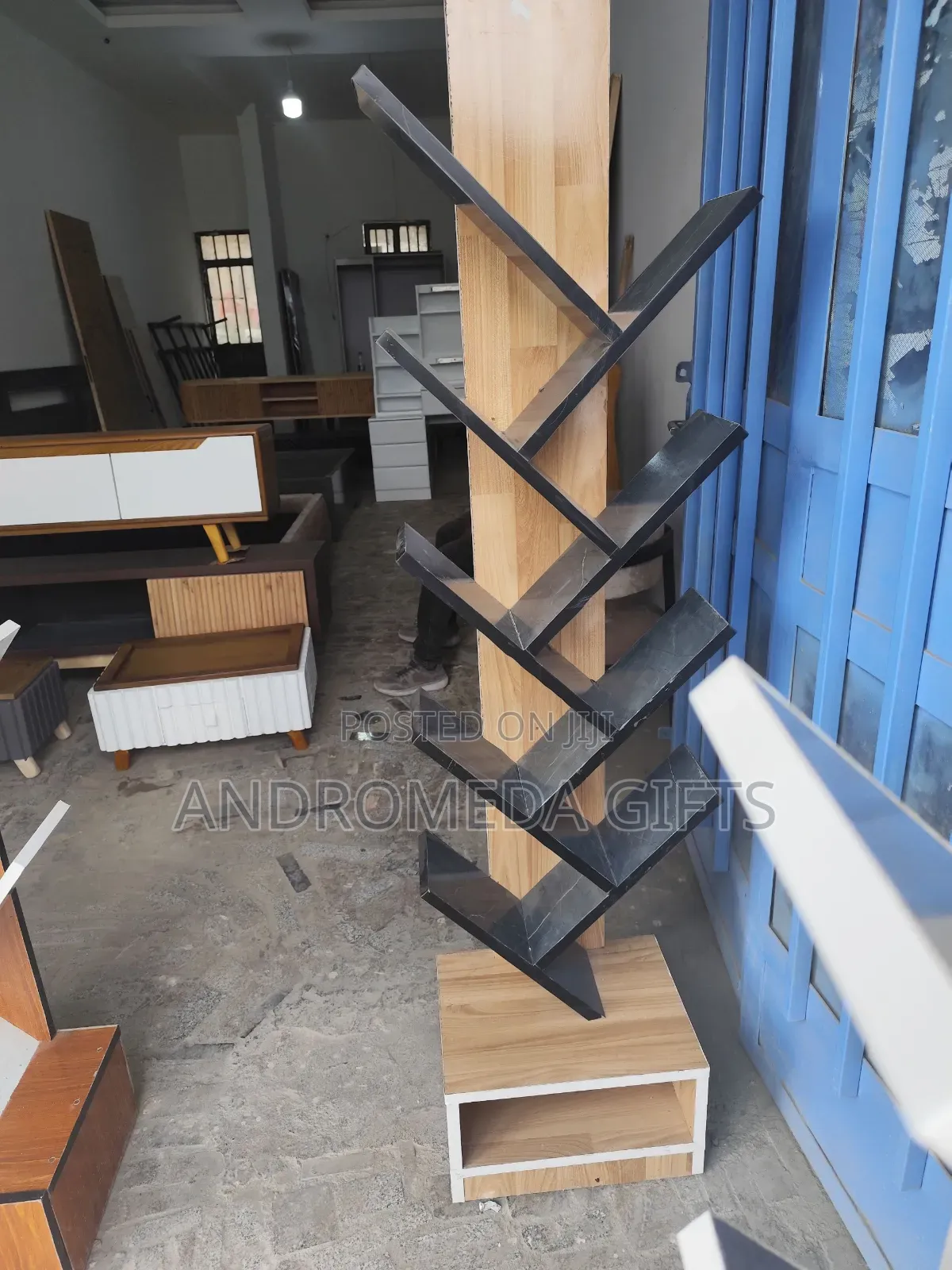 Book Shelves መፅሐፍ መደርደሪያ