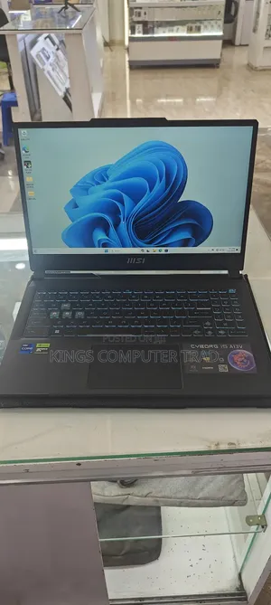 New Laptop MSI Cyborg 15 16GB Intel Core i7 SSD 1T