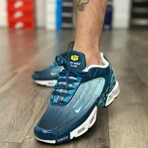 Nike Air Max 3 Hyper Blue Fashion Sneaker