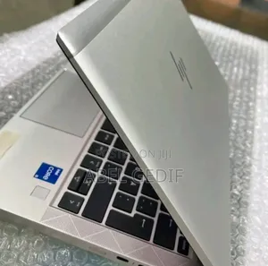 New Laptop HP EliteBook 830 G8 16GB Intel Core i5 SSD 512GB