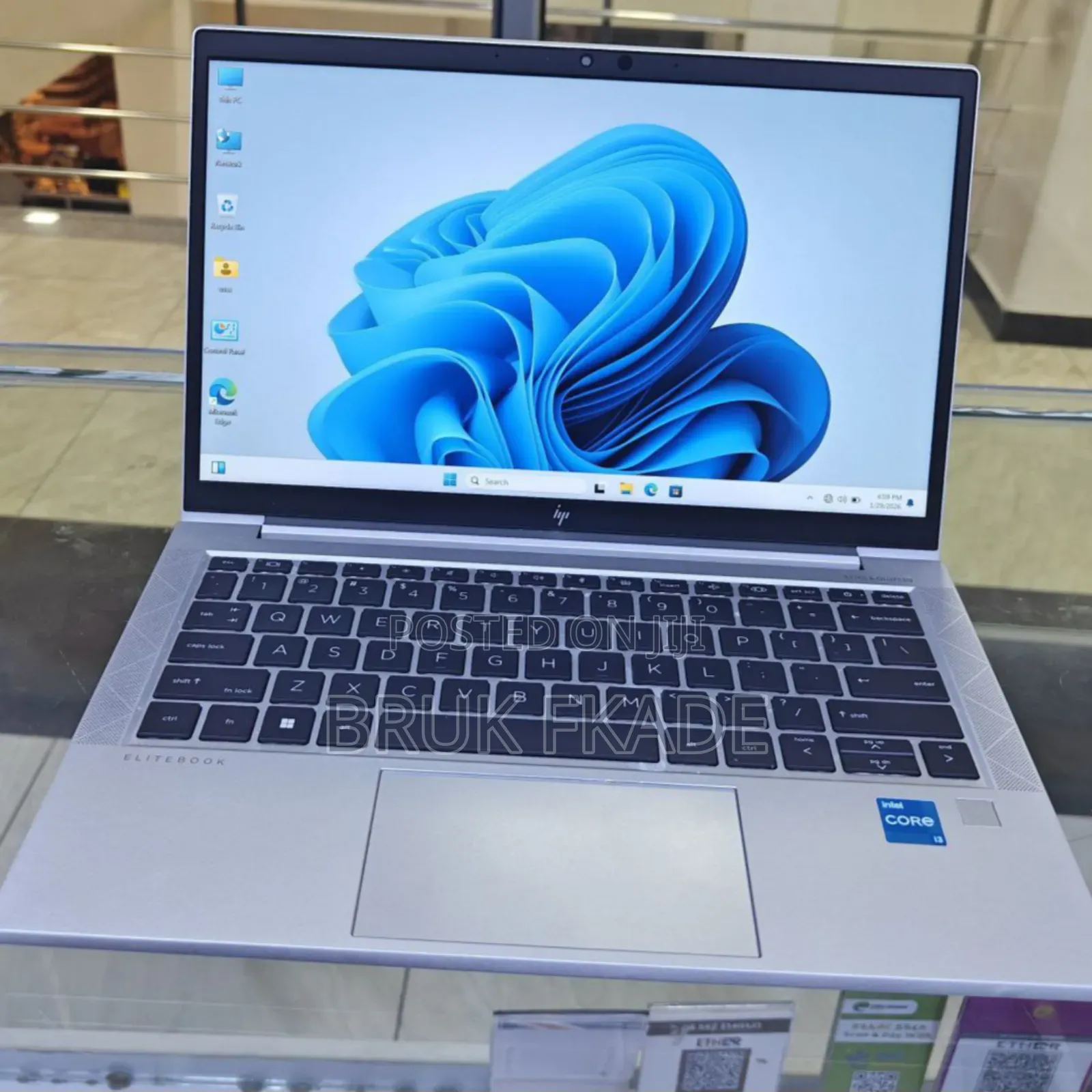 New Laptop HP EliteBook 830 G8 16GB Intel Core i7 SSD 512GB