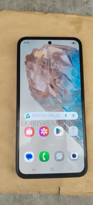 New Samsung Galaxy M35 128 GB Gray