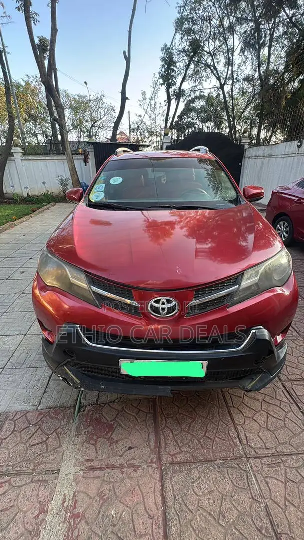 Toyota RAV4 2014 Red