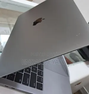 New Laptop Apple MacBook Pro 2017 16GB Intel Core i5 SSD 256GB