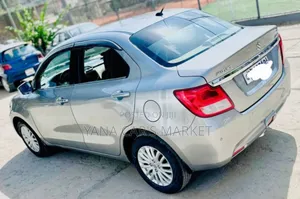 Suzuki Dzire 2022 Silver