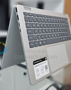 New Laptop HP OmniBook 5 Flip 16GB Intel Core 7 SSD 1T