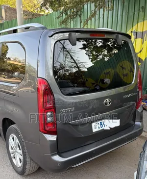 Toyota Lite-Ace 2021 Gray