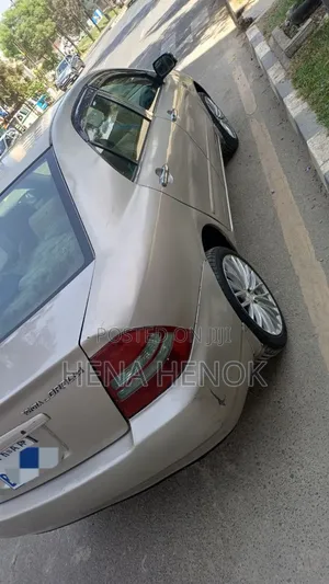 Toyota Corolla 2003 Gold