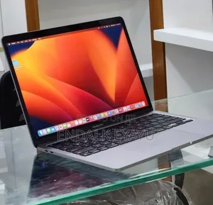 New Laptop Apple MacBook Pro 8GB Apple M2 SSD 256GB