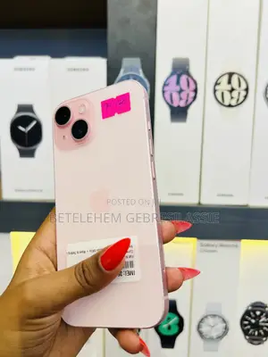 Apple iPhone 15 128 GB Pink