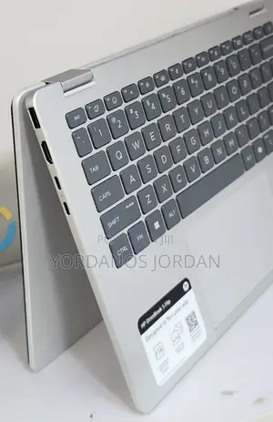 New Laptop HP OmniBook 5 14" 16GB Intel Core 7 SSD 512GB