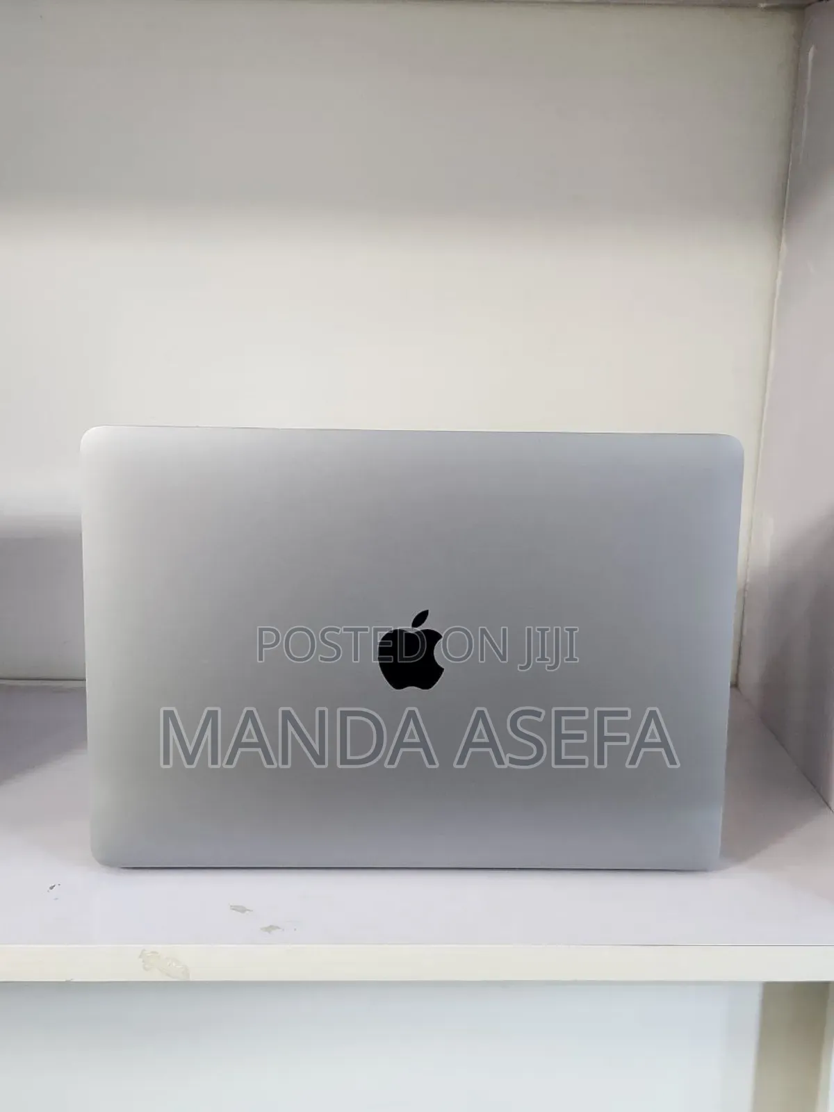 New Laptop Apple MacBook Pro 2019 8GB Intel Core i5 SSD 256GB