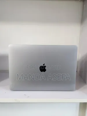 New Laptop Apple MacBook Pro 2019 8GB Intel Core i5 SSD 256GB