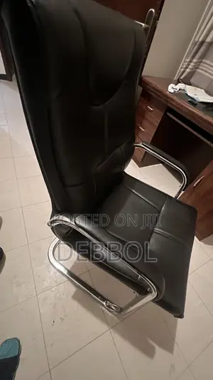 Managerial Leather Seat