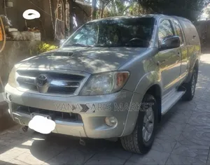 Toyota Hilux 2008 Silver