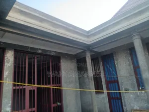 6bdrm House in Dukam, East Shewa for sale