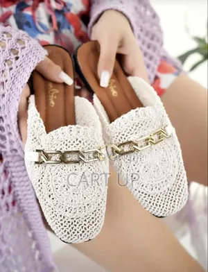 Women's Closed Toe Woven Sandal
