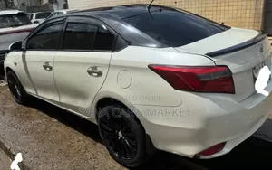 Toyota Yaris 2015 White