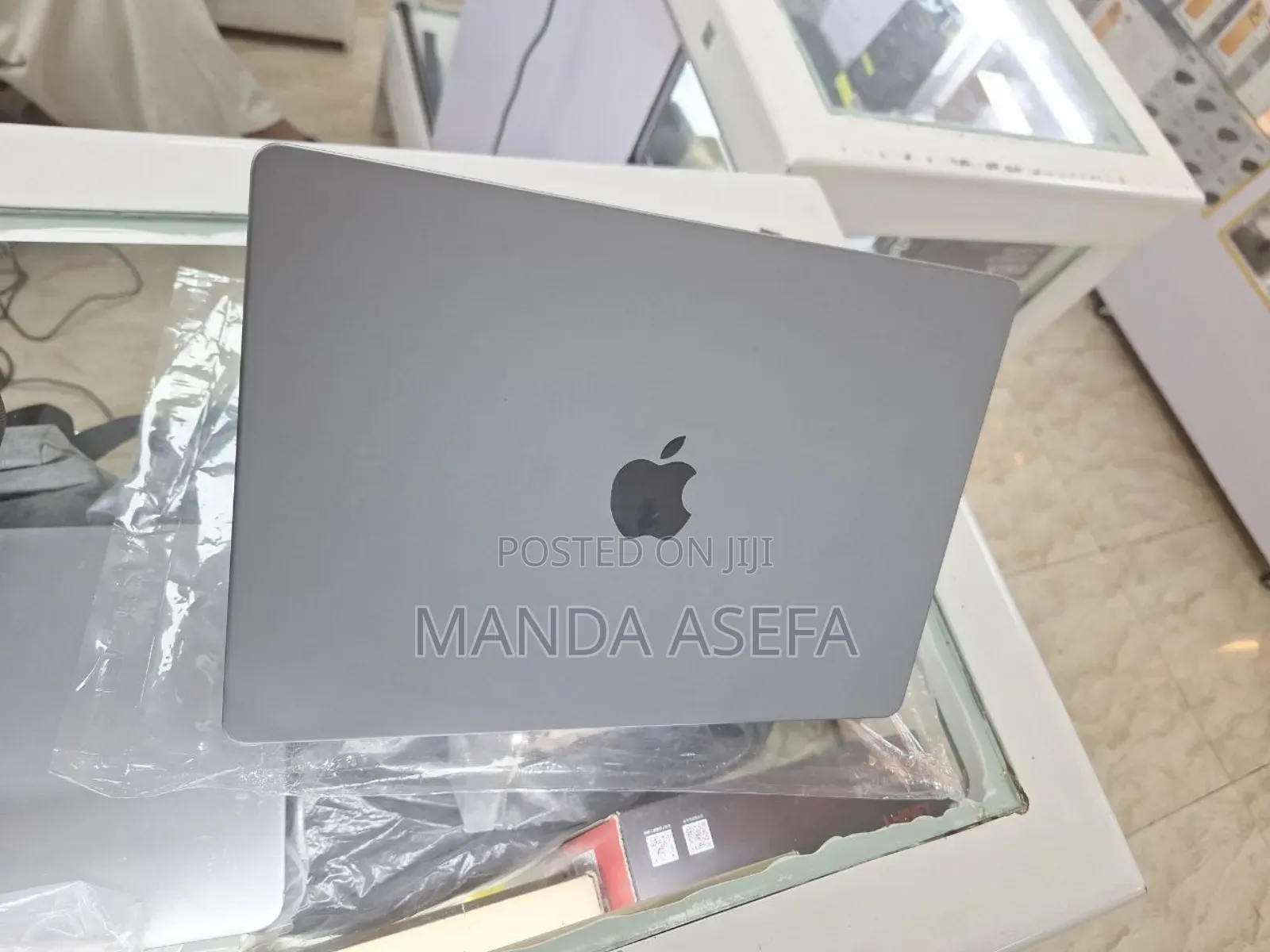 New Laptop Apple MacBook Pro M1 32GB Apple M1 Pro SSD 512GB
