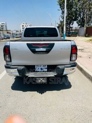 Toyota Hilux Revo Double Cab Deisel 2.4 RWD 2020 Silver