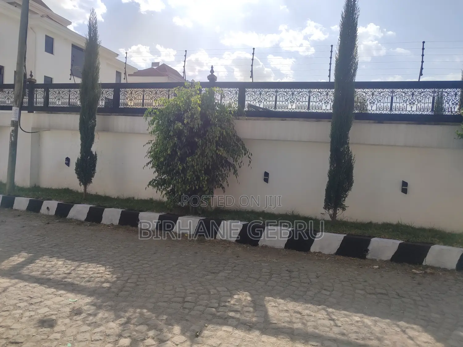 17bdrm House in G+2 House, Bole for sale