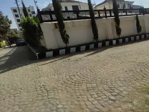17bdrm House in G+2 House, Bole for sale