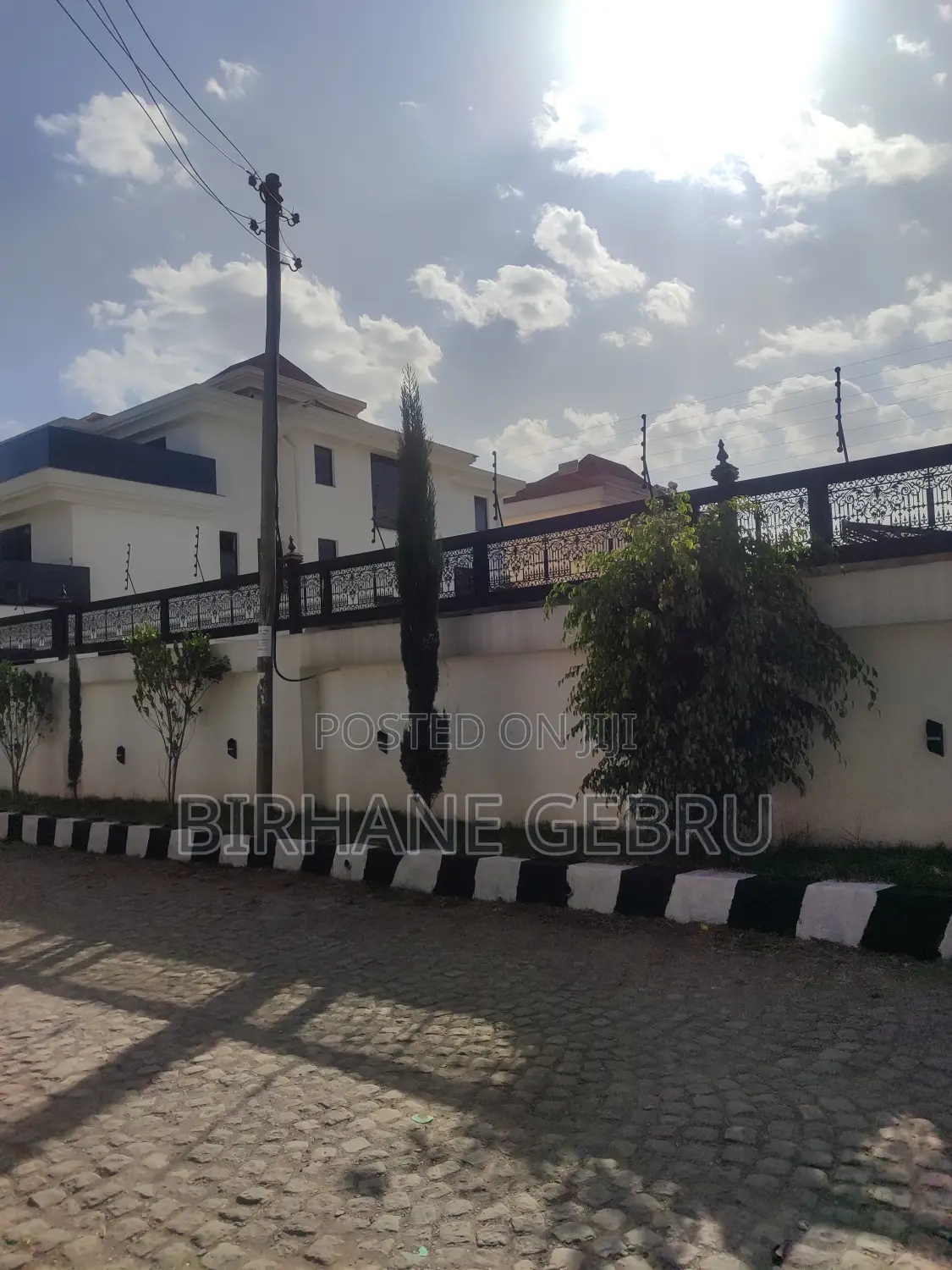 17bdrm House in G+2 House, Bole for sale