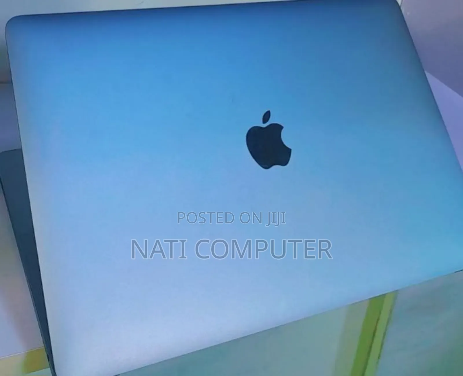 New Laptop Apple MacBook Pro M1 8GB Apple M1 Pro SSD 256GB