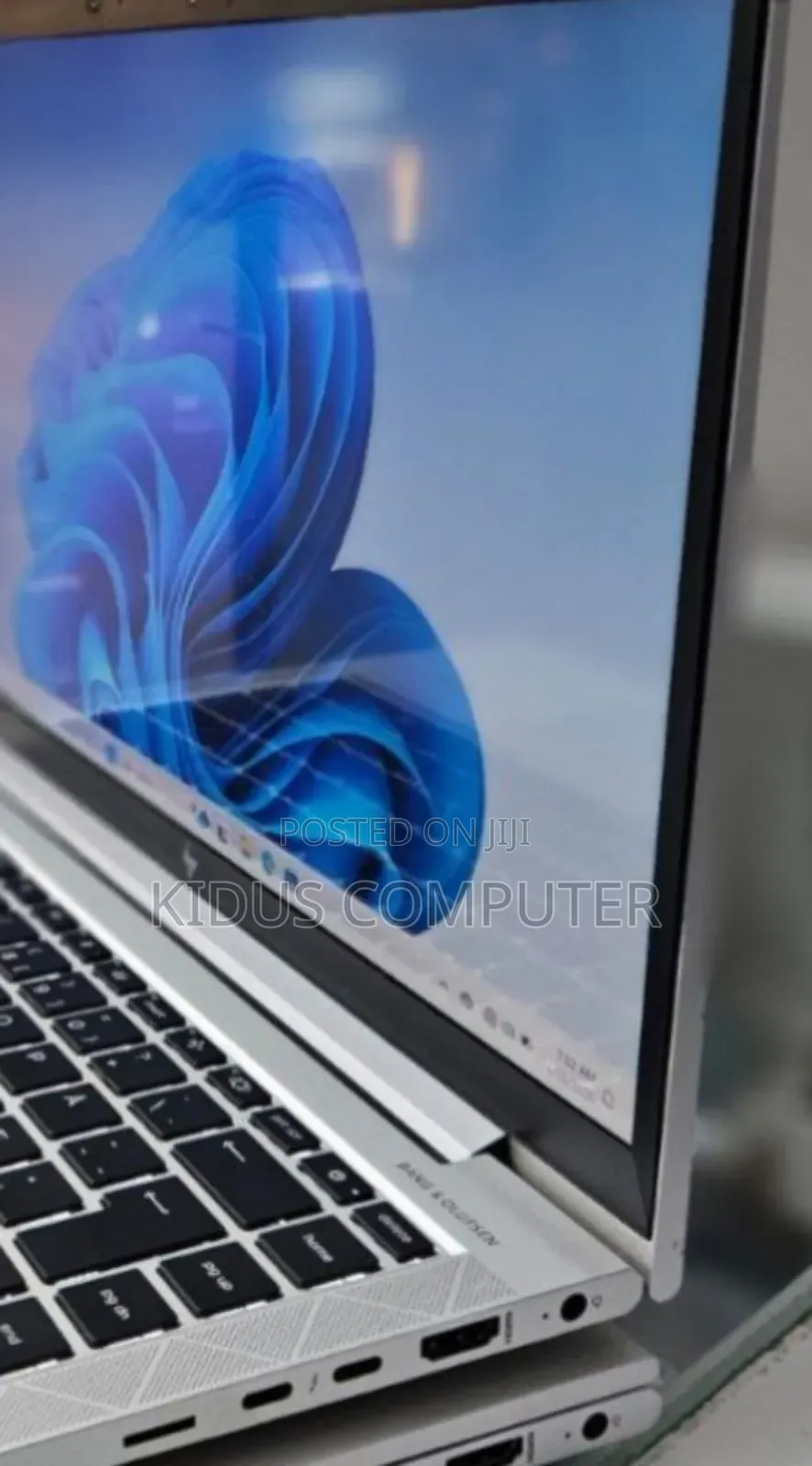New Laptop HP EliteBook 830 G8 16GB Intel Core i7 SSD 512GB
