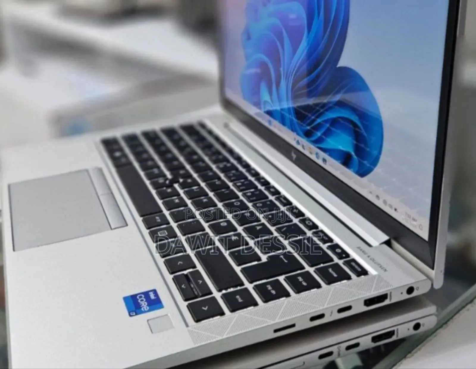 New Laptop HP EliteBook 830 G8 16GB Intel Core i7 SSD 512GB