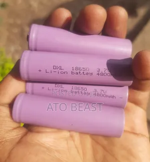 Dxl 18650 Lithium-ion Rechargeable Battery Voltage: 3.7v