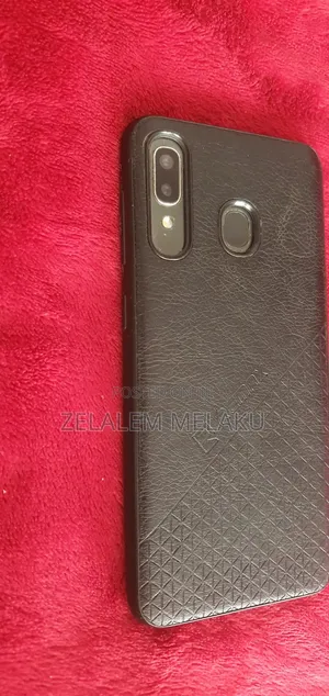 Samsung Galaxy A20 32 GB Black